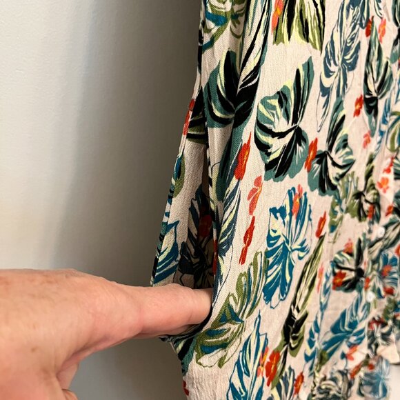 NWT Lost + Wander Luau On the Beach Coverup/Dress, Size XS/S - Picture 6 of 12